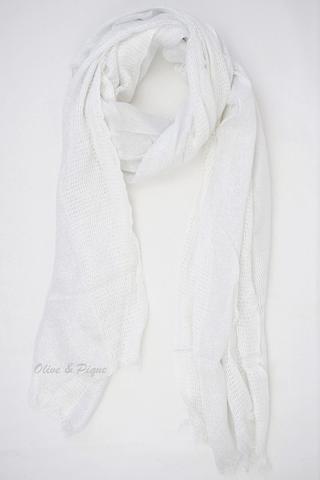 Sleigh the day scarf